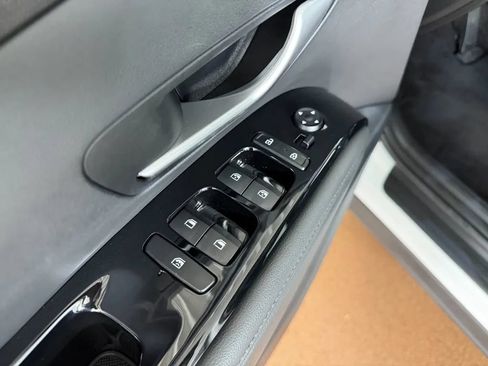 Used 2022 Hyundai Tucson Limited AWD/4WD image 17