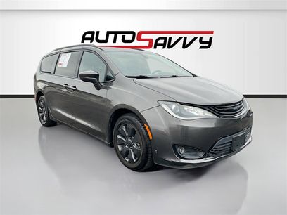 Used 2019 Chrysler Pacifica Touring-L w/ S Appearance Package