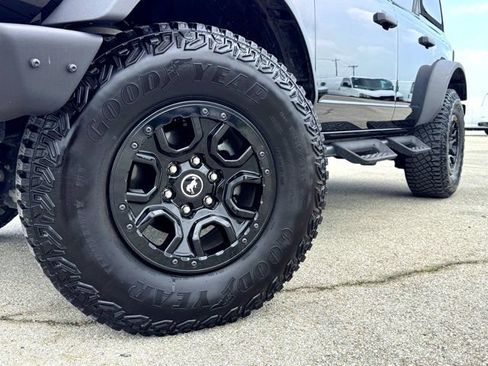 Used 2024 Ford Bronco Wildtrak AWD/4WD image 12