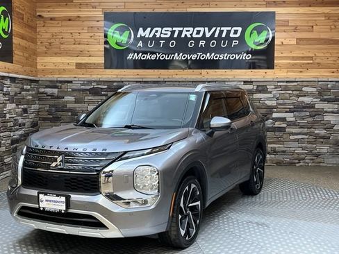 Used 2022 Mitsubishi Outlander SEL AWD/4WD image 3
