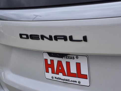 Certified 2025 GMC Yukon Denali w/ Denali Reserve Package image 9