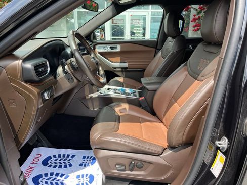 Used 2021 Ford Explorer King Ranch AWD/4WD image 4