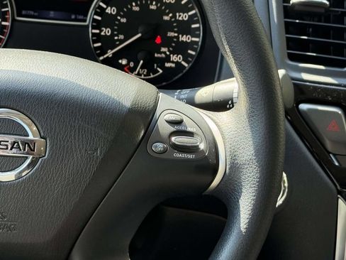 Used 2020 Nissan Pathfinder S AWD/4WD image 20