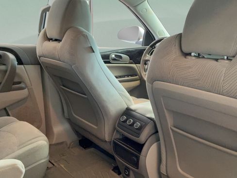 Used 2016 Buick Enclave Convenience FWD image 32