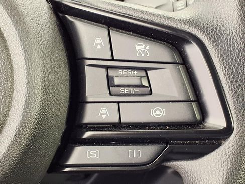 Used 2024 Subaru Crosstrek 2.0i Premium AWD/4WD image 17