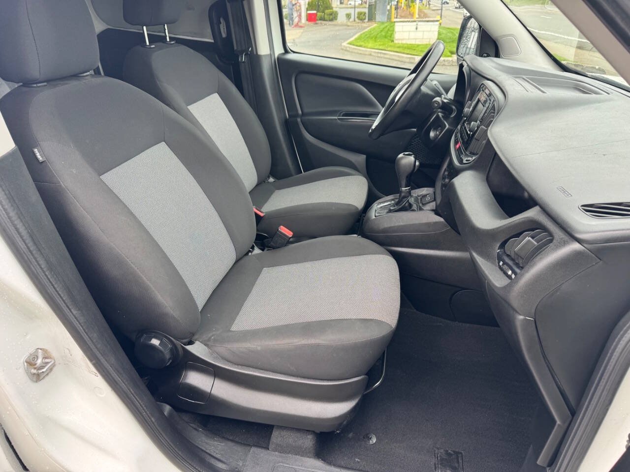 Used 2021 RAM ProMaster City Tradesman FWD image 10