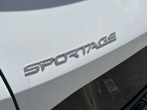 Used 2024 Kia Sportage SX FWD image 10