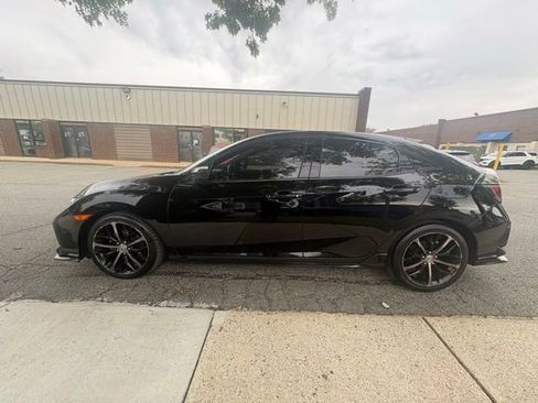 Used 2021 Honda Civic Sport image 4