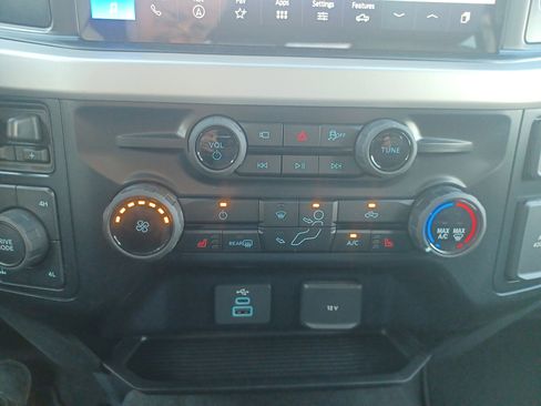 New 2026 Ford F250 XLT w/ XLT Premium Package image 32