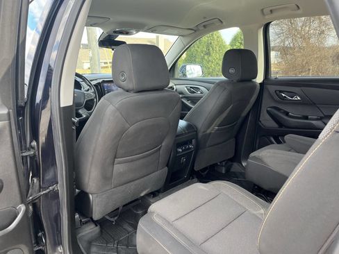 Used 2020 Chevrolet Traverse LT w/ Driver Confidence II Package image 26