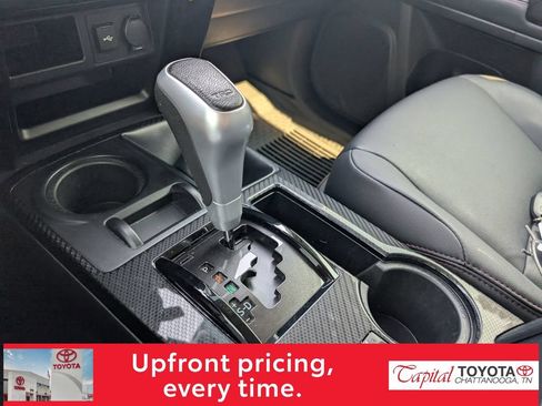 Used 2023 Toyota 4Runner TRD Off-Road Premium w/ Moonroof Package AWD/4WD image 23