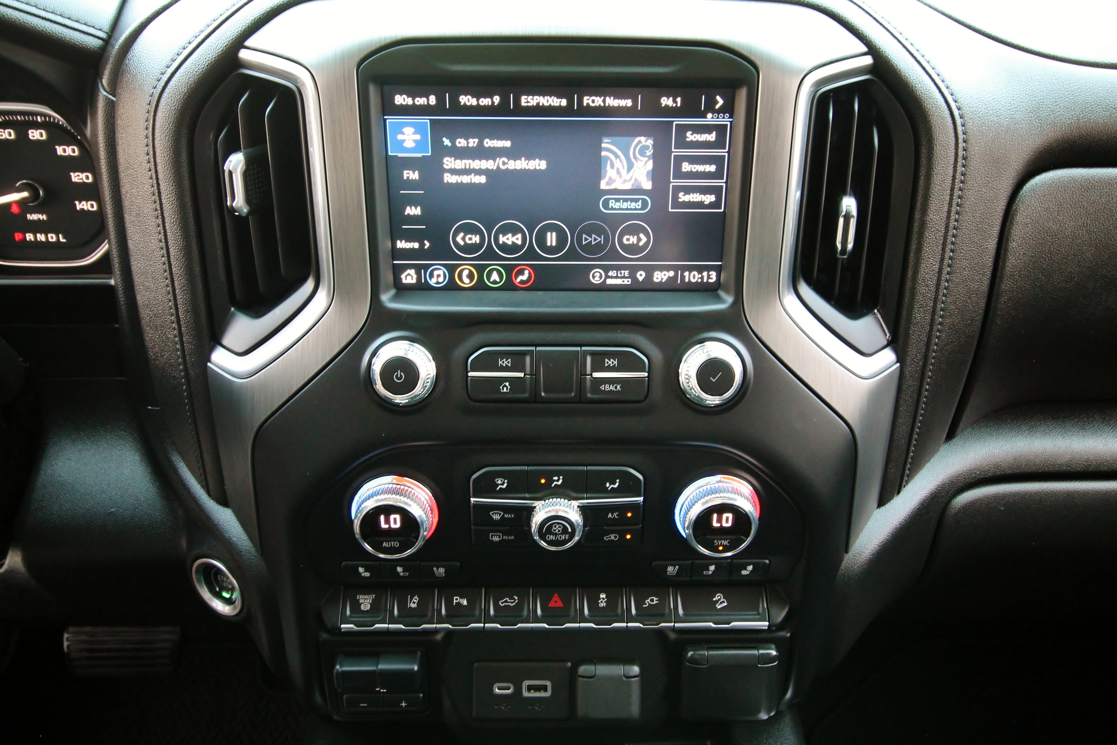 Used 2022 GMC Sierra 2500 Denali w/ Denali Ultimate Package AWD/4WD image 30