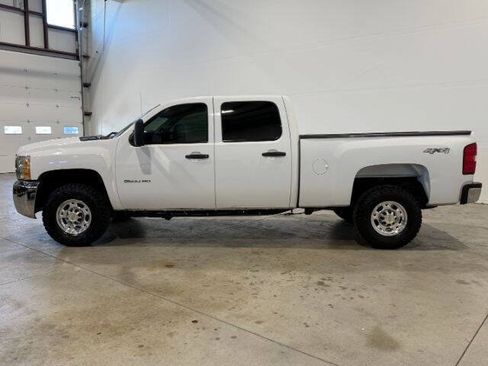 Used 2010 Chevrolet Silverado 2500 LT AWD/4WD image 12