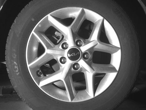 Used 2025 Kia Soul LX w/ LX Technology Package FWD image 15