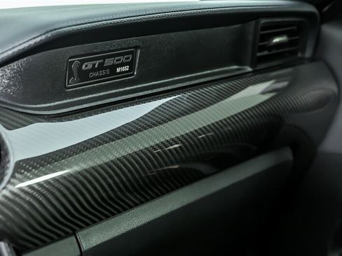 Used 2021 Ford Mustang Shelby GT500 w/ Carbon Fiber Track Pack RWD image 35