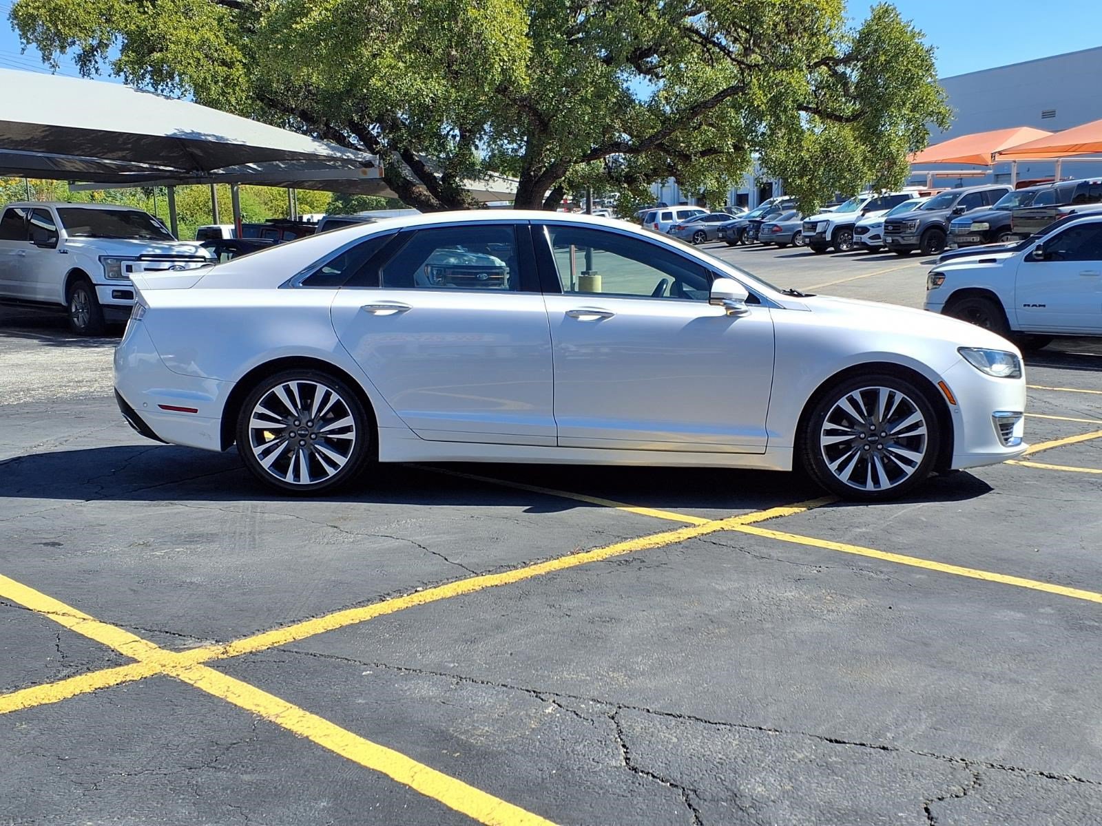 Used 2019 Lincoln MKZ Reserve AWD/4WD image 5