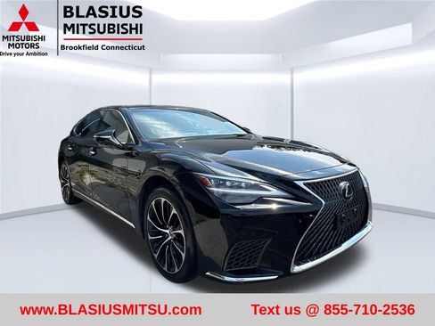 Used 2023 Lexus LS 500 AWD w/ Luxury Package image 6