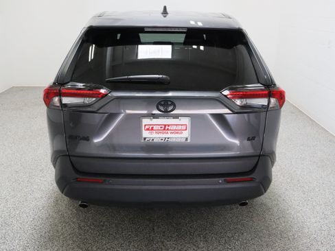 Used 2024 Toyota RAV4 LE FWD image 8