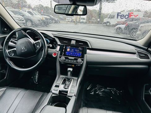 Used 2017 Honda Civic Touring image 37