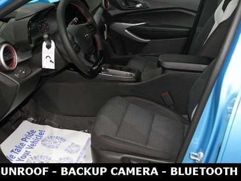 New 2026 Chevrolet Trax RS w/ Sunroof Package image 14