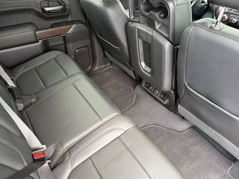 Used 2019 GMC Sierra 1500 SLT AWD/4WD image 17