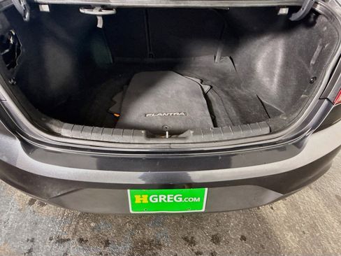 Used 2020 Hyundai Elantra SE w/ Cargo Package (C1) FWD image 34