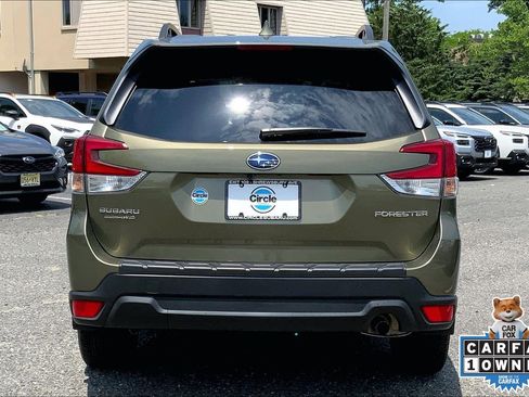 Certified 2023 Subaru Forester Premium w/ Popular Package #2 AWD/4WD image 4