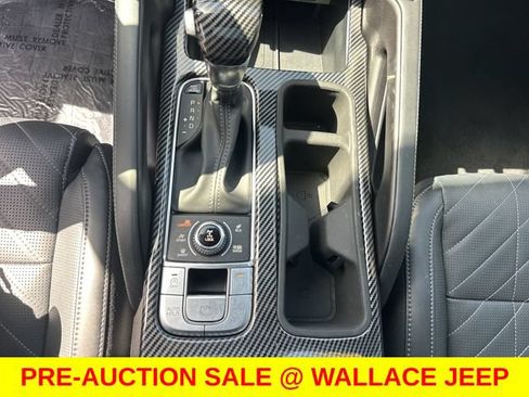 Used 2025 Kia Telluride SX Prestige X-Pro AWD/4WD image 19