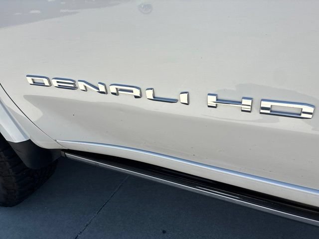 Used 2024 GMC Sierra 3500 Denali Ultimate AWD/4WD image 8