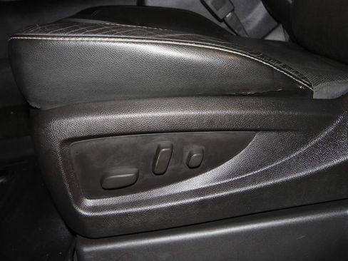 Used 2015 GMC Sierra 1500 SLT w/ Driver Alert Package image 7