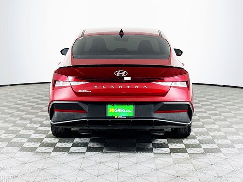 Used 2025 Hyundai Elantra Sport FWD image 7
