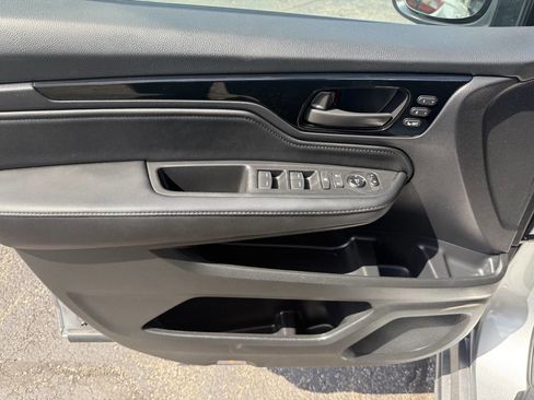 Used 2025 Honda Odyssey Touring image 15