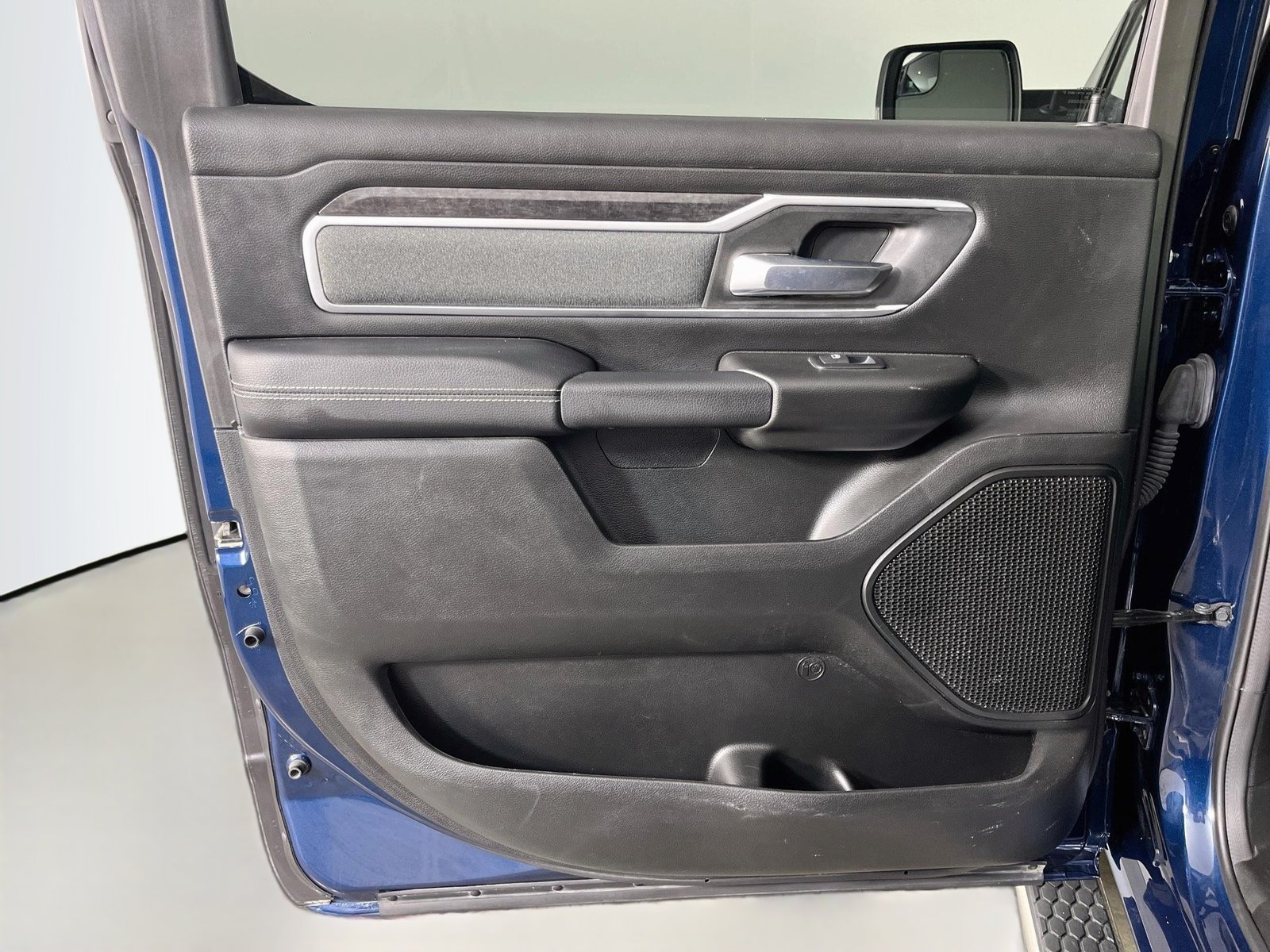Used 2023 RAM 1500 Big Horn AWD/4WD image 31