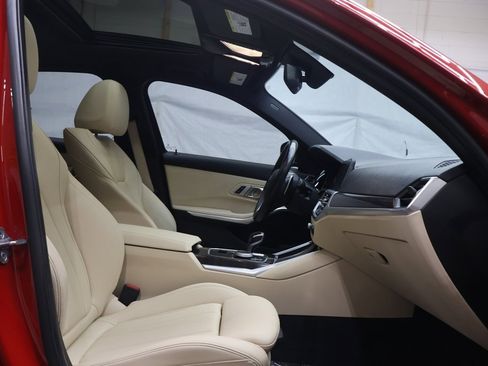 Used 2019 BMW 330i Sedan image 10
