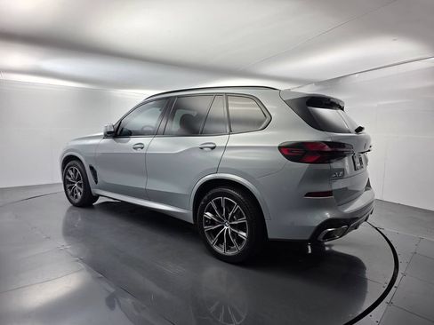 Used 2024 BMW X5 sDrive40i w/ M Sport Package RWD image 6