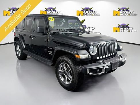 Used 2021 Jeep Wrangler Unlimited Sahara w/ Uconnect 4C Nav & Sound Group AWD/4WD image 3