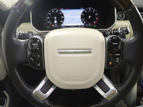 Used 2020 Land Rover Range Rover HSE image 40
