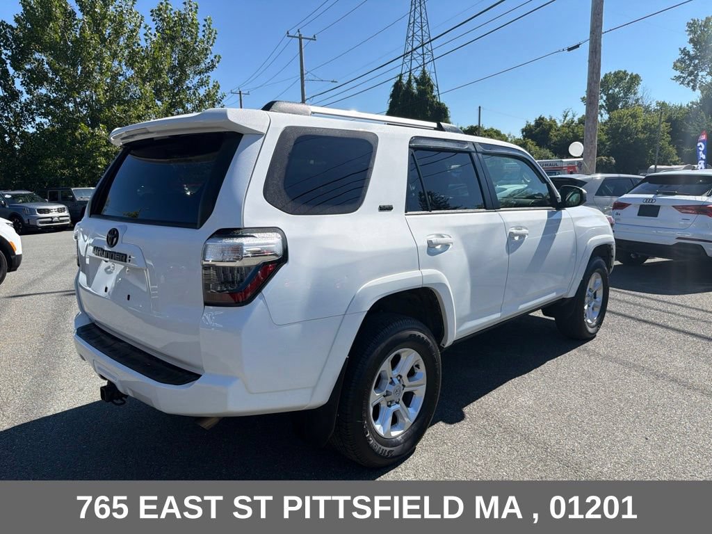 Used 2024 Toyota 4Runner SR5 AWD/4WD image 7