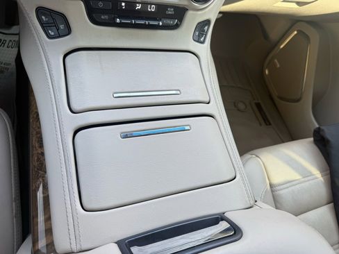 Used 2015 GMC Yukon Denali w/ Open Road Package image 31