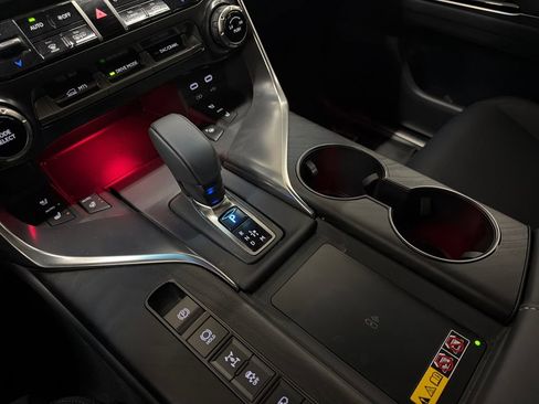 Used 2025 Lexus LX 700h Overtrail w/ Accessory Package (Z1) AWD/4WD image 11