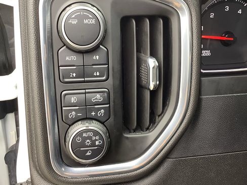Used 2023 Chevrolet Silverado 2500 LTZ AWD/4WD image 17