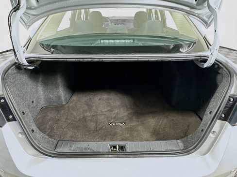 Used 2023 Nissan Versa SV image 27