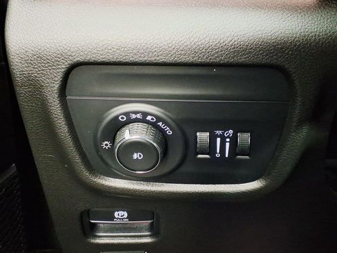 Used 2021 Jeep Grand Cherokee L Limited w/ Trailer Tow Group (B) image 22