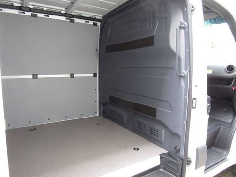 Certified 2025 Mercedes-Benz Sprinter 2500 image 18