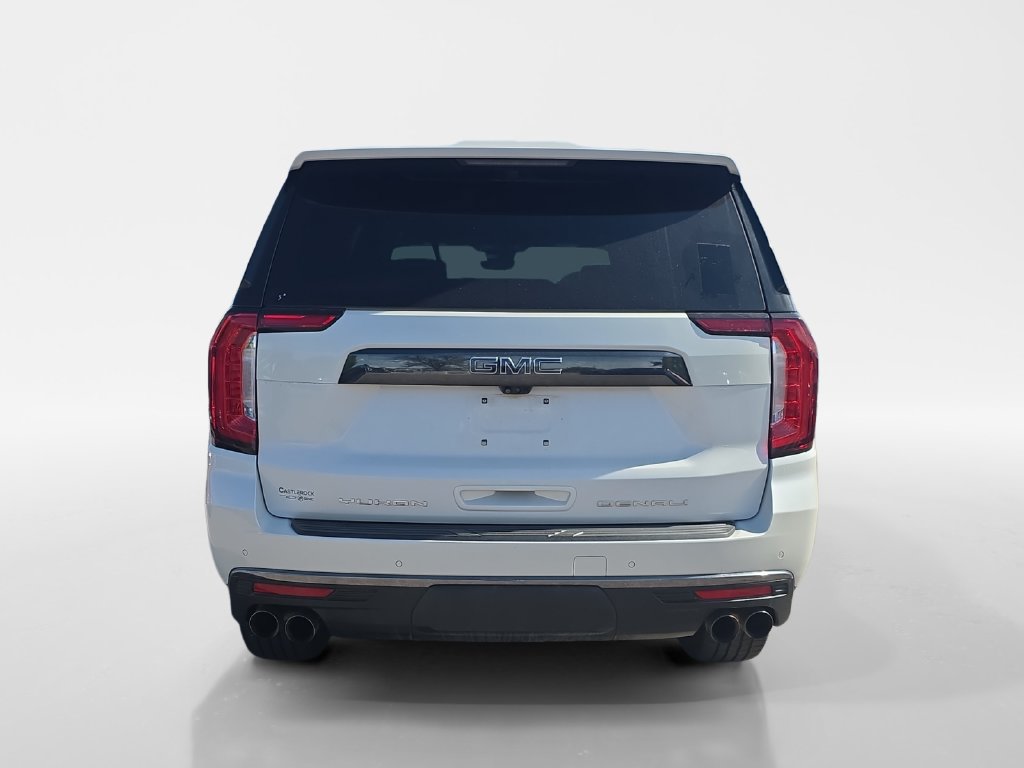 Used 2023 GMC Yukon XL Denali Ultimate AWD/4WD image 5