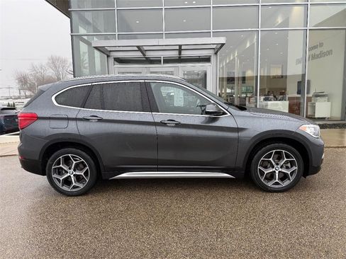Used 2018 BMW X1 sDrive28i w/ Convenience Package image 2
