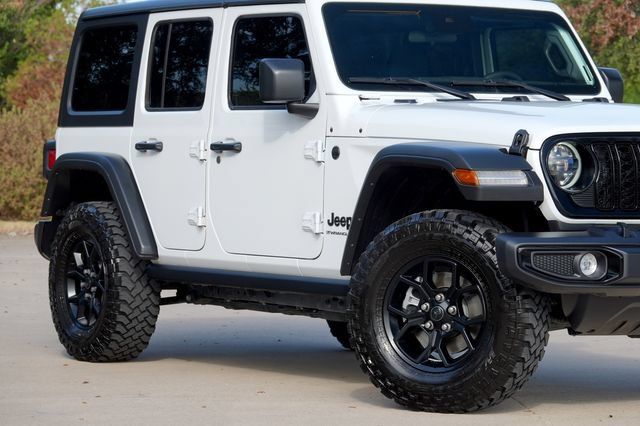 Used 2025 Jeep Wrangler Unlimited Sport AWD/4WD image 26