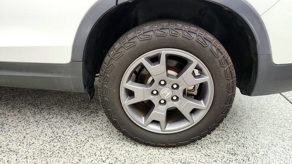 Used 2024 Honda Passport TrailSport image 9