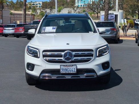 Used 2023 Mercedes-Benz GLB 250 image 2