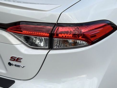 New 2026 Toyota Corolla SE image 25